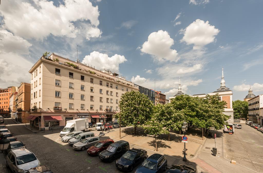 Apartamentos Madrid Xxxiii - Alojamiento De Temporada ภายนอก รูปภาพ